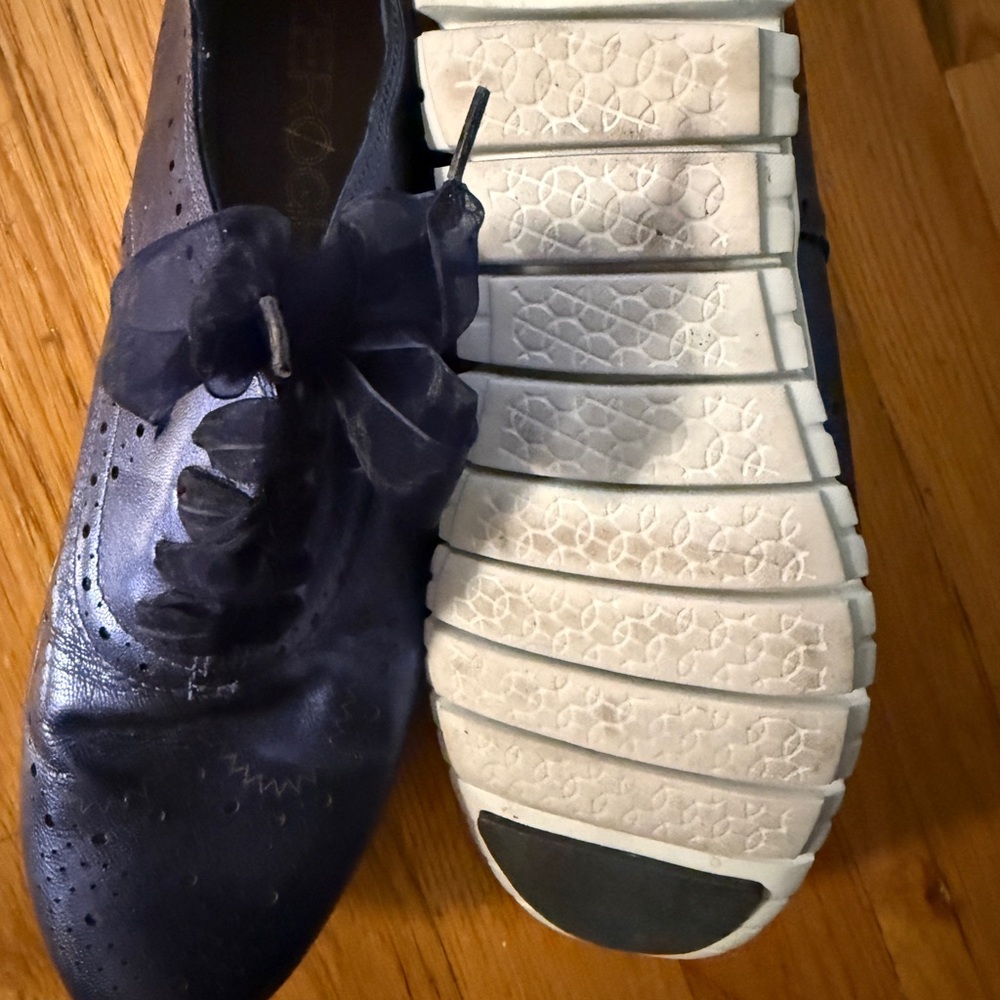 Zero Grand Blue shimmer shoes 8B - Picture 4 of 6